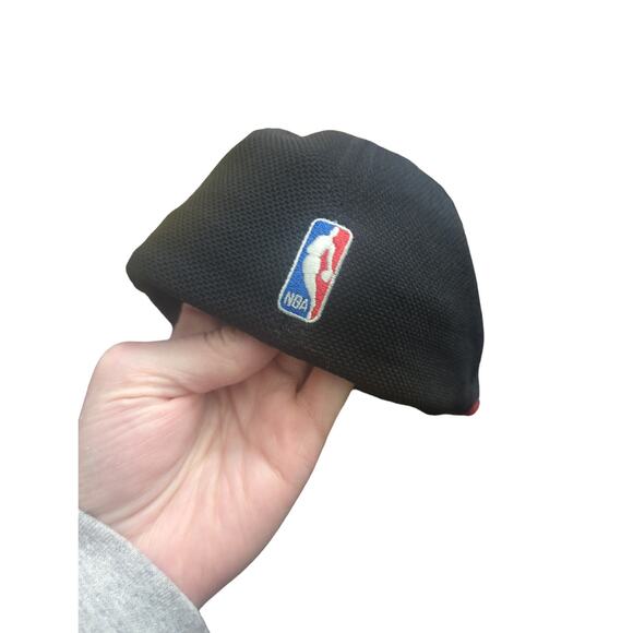 Miami Heat Hat Cap Fitted Adult OSFA Black Red NBA Basketball Reebok Men's Logo - Picture 2 of 6